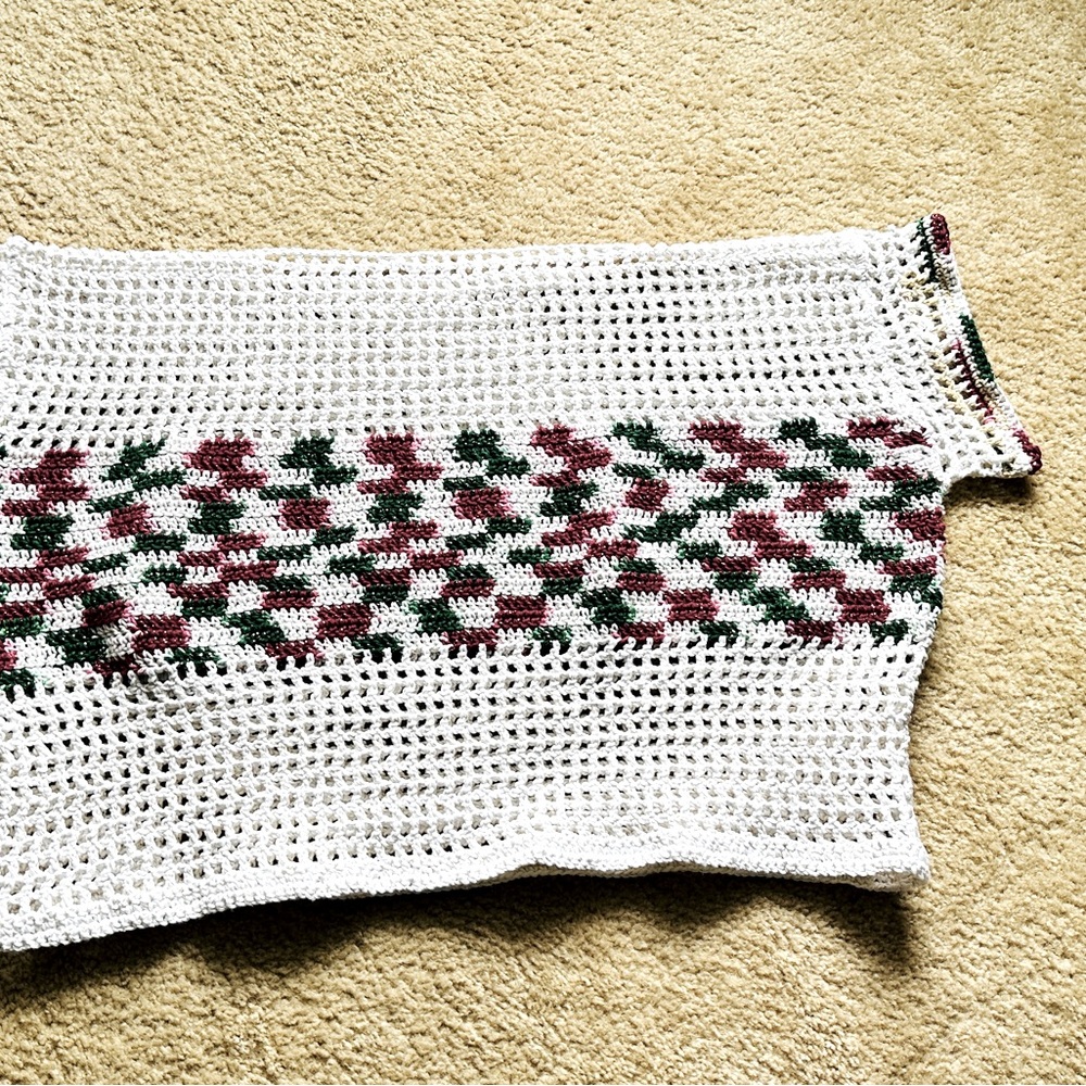 SALE $15 Crocheted Sparkle Crop Top - Picture 5 of 6